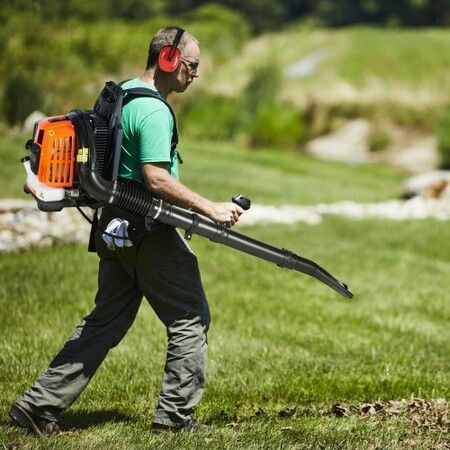 Backpack Leaf Blower, 52CC 2-Cycle Gas Leaf Blower with 1.37L Fuel Tank, 480CFM Air Volume 175MPH Speed, Ideal for Lawn Care, Leaf Cleaning, and Snow Removal