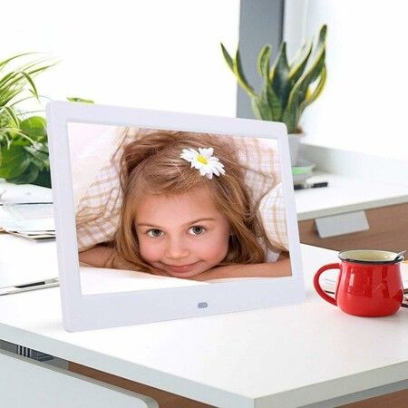 10 Inch USB Digital Picture Frame with USB Disk & TF Card Compatibility (White)