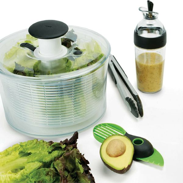 Easy-to-Use Salad Dressing Shaker