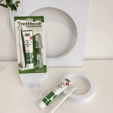 Pets Dental Care Kit with Hygiene Toothbrush, Fingerbrush, and Beef-Flavored Toothpaste