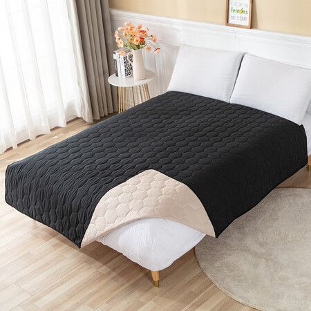 Reversible Pet Blanket Dog Bed Cover for Couch, Sofa, or Bed, Waterproof Anti-Scratch & Washable Changing Mat (52*82 inch, Black)