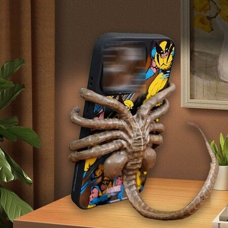 Facehugger Phone Holder,Alien Phone Holder,Cool Gothic Mobile Phone Holder, Facehugger Mobile Phone Holder With Extraterrestrial Charm, Adjustable Mobile Phone Holder Suitable Of Mobile Phones