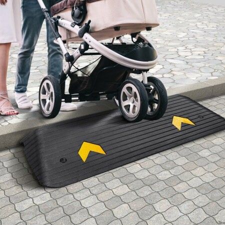 Upgraded Rubber Threshold Ramp 3.8 cm Rise Wheelchair Ramp Doorway Natural Curb Ramp Rated 15 tons Load Capacity Non-Slip Textured Surface Rubber Curb Ramp