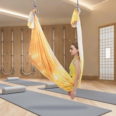 Aerial Yoga Hammock & Swing 5 m Length Aerial Yoga Starter Kit with 100gsm Nylon Fabric Full Rigging Hardware & Easy Set-up Guide Antigravity Flying