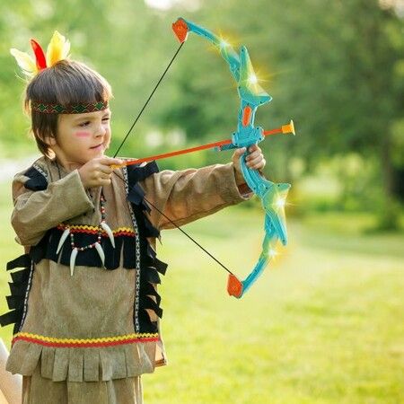 Kids Bow and Arrow Set LED Light Up Outdoor Archery Kit Children 10 Arrows