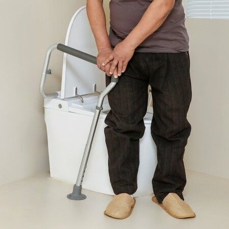 Toilet Safety Rail Bathroom Toilet Seat Frame Adjustable Width & Height Fit Most Toilets Supports 136 kg Toilet Handles Grab Bars with Padded Armrests