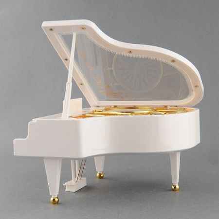 LUD Ballet Girl Piano Music Box