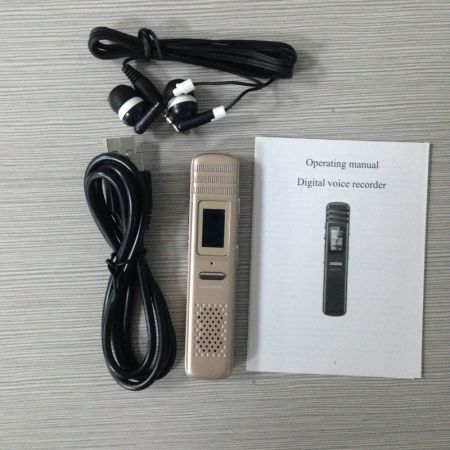 806 1.3" LCD Digital Voice Recorder w/ Built-in Speaker - Gold (4GB)