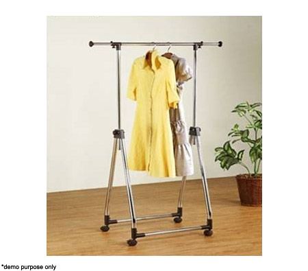 Freestanding Portable Clothing Rack on Wheels