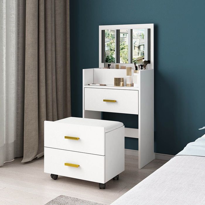 bedside tables and dressing table set