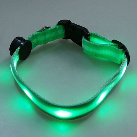 LUD LED Dog Pet Flashing Light Up Safety Collar Green