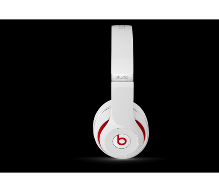 new Beats Studio wireless Bluetooth headphones white