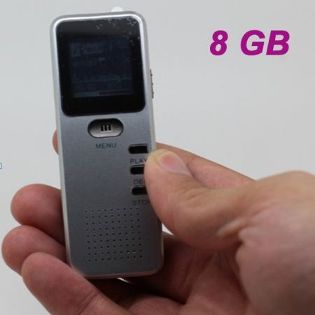 E900 1.0" LCD Voice Recorder with MP3 Music Player - Silver (8GB)