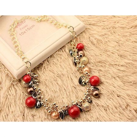 Lovely Colorful Pearl Gold Chain Necklace