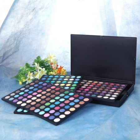 Ultra Shimmer 252 Color Eyeshadow Palette Eye Shadow Makeup